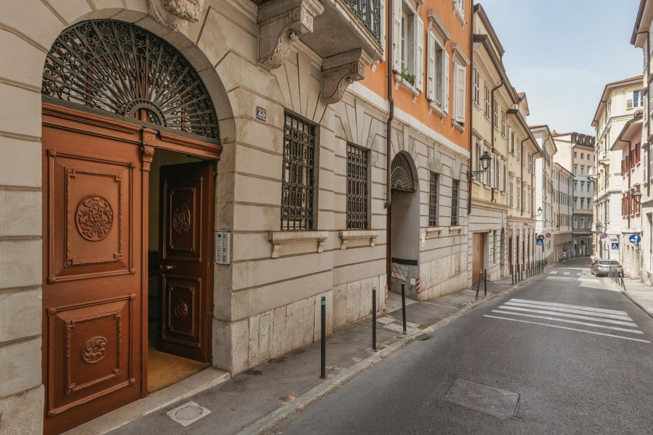 Suite Saba, Stile E Parcheggio In Centro A Terst Exteriér fotografie